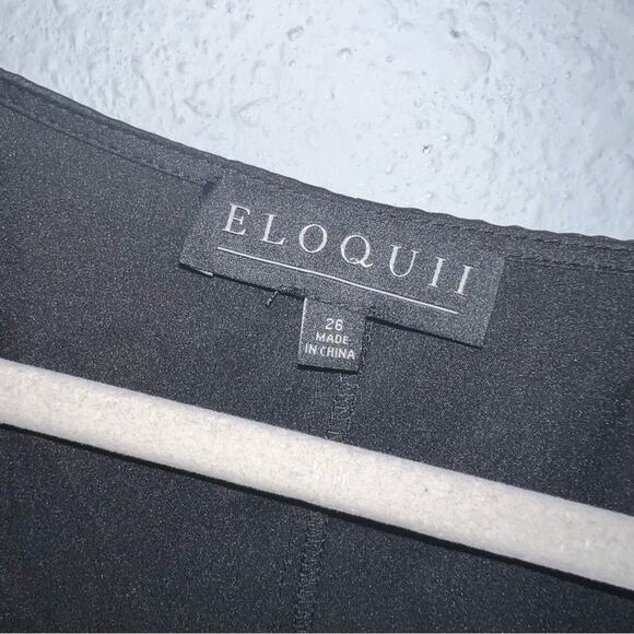 Eloquii Draped Shoulder V-Neck Blouse - Picture 6 of 7